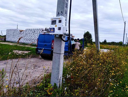 В поселке Клинцовка подключили частный дом к электросетям