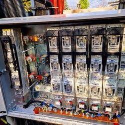 В СНТ «Чайка» заменили старый распределительный щит на новый