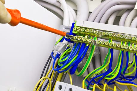 Аварийный вызов электрика